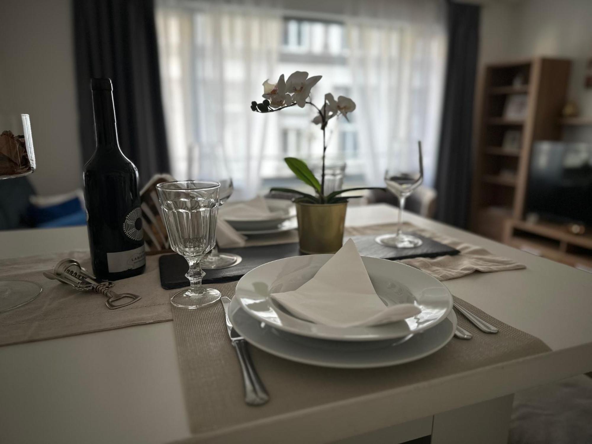 Wellness By The Opera Apartamento